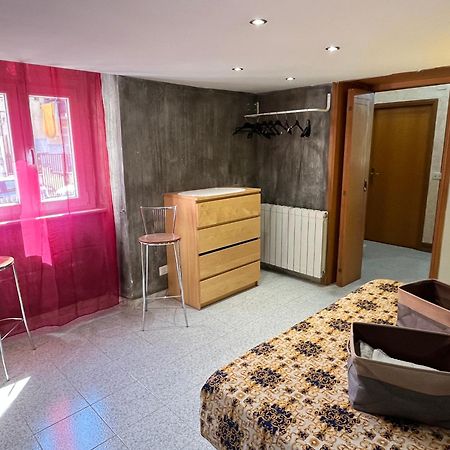 Romuhouse Economy Apartment Metro B Extérieur photo