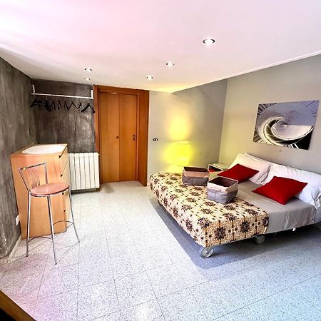 Romuhouse Economy Apartment Metro B Extérieur photo