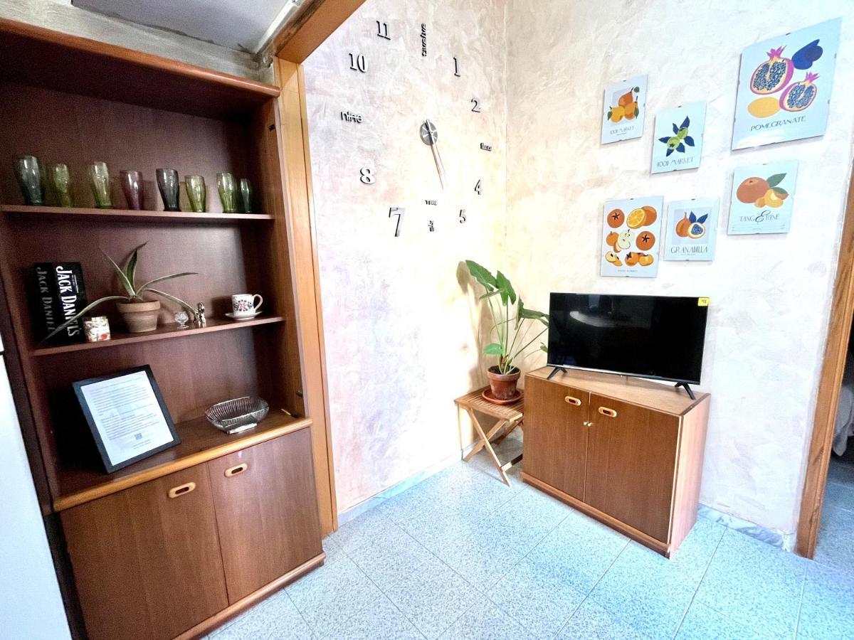 Romuhouse Economy Apartment Metro B Extérieur photo